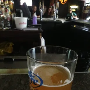 Monday Blue Moon to drown my miseries