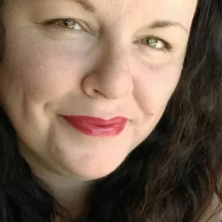 Tara G.