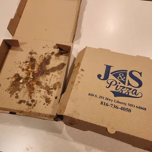 Sorry, only had empty boxes after I brought pizza home to the family.