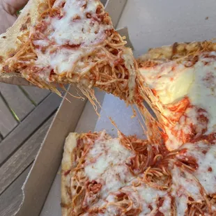 Spaghetti Pizza