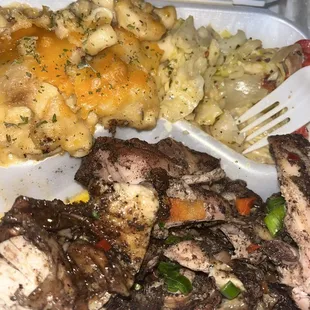 Jerk chicken Mac n cheese and cabbage ‍