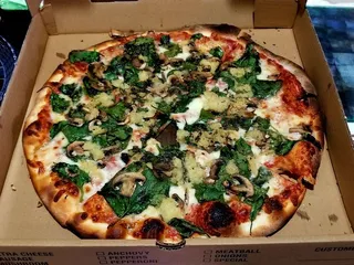 Dora's Pizza