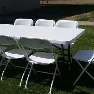 Tables and chairs rental