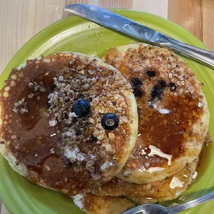 Blueberry Crunch Cakes