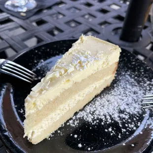 Limoncello cake