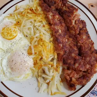  eggs, hash browns, and hash browns