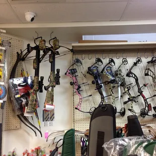 Cross bows~pie