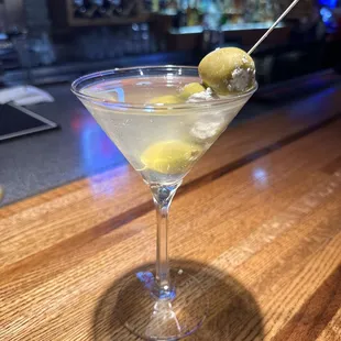 As always Hartmans' hits a home run with this sinful dirty martini, and hand stuffed blue cheese olives. 10/10