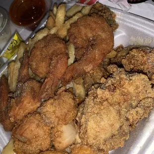 3 way combo with Jumbo Shrimp Scallops and Oysters.