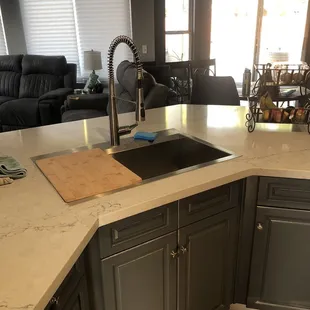 Quartz countertop