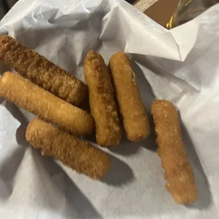 Mozzarella Sticks (6)