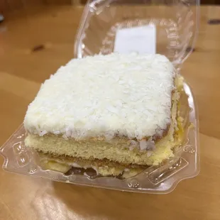 Pineapple coconut cake