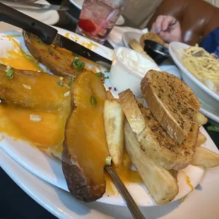 Potato skins &amp; garlic bread
