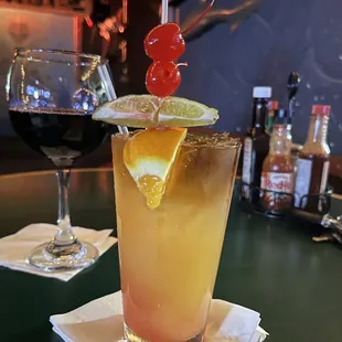 Delicious Mai Tai and 14 hands wine