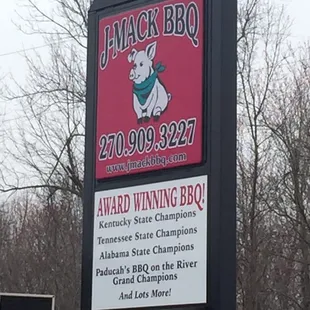 Don't miss J-Mack BBQ. Just up the street from the Love's truckstop. Hey truckers!! There's plenty of room if you can bobtail up.