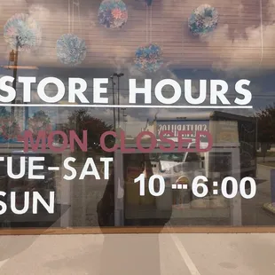 J Mart store hours