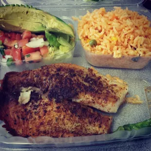 Pescado lunch.