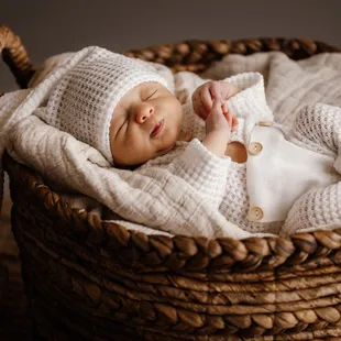 Baby Photography In home studio setup.