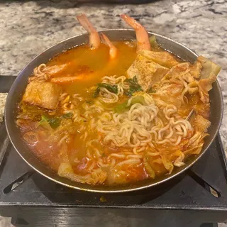 Chang Le Pot (Lunch)