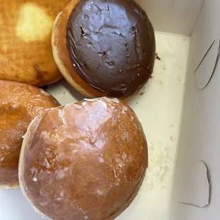 Cream filled and jelly filled donuts. I got lemon, raspberry and vanilla cream.