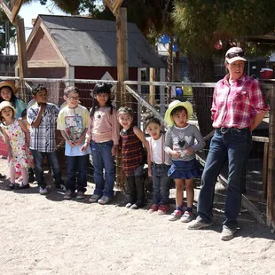 Suuuueeeeeeyyyy!  That's how you call pigs at the farm.