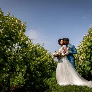 Wedding Photography at Bourgmont Winery in Kansas City, MO | J Renee Photography