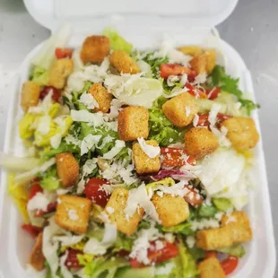 Ceaser salad with tomato's