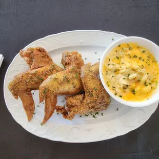 Fried chicken and Mac n cheese