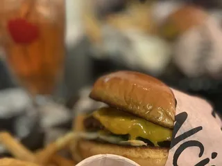 Francis Burger Joint