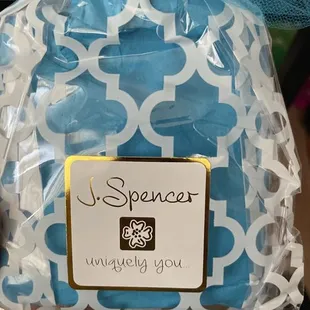 Complimentary gift wrap