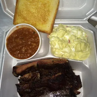 Rib dinner w/two sides