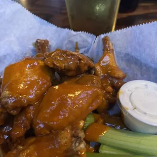 chicken wings and celery