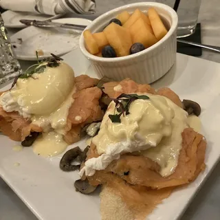 Smoked Salmon Benedict