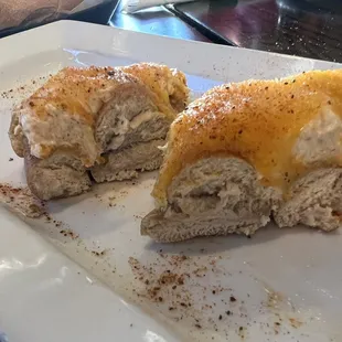 Crab pretzel