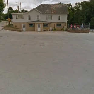 Old pic of building before remodel