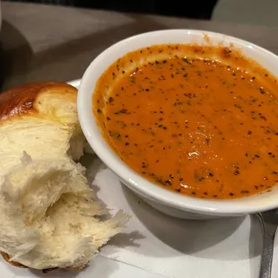 Tomato bisque soup
