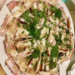 Steam Alaska king Crab with Garlic Sauce