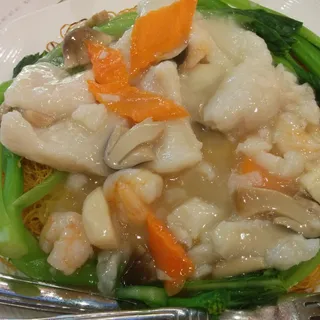 Seafood Pan Fried Noodle
