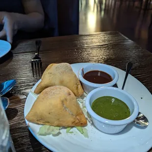 Vegetarian samosas