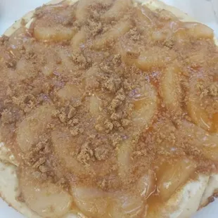 Sweet Farmer Apple pizza