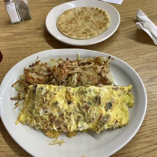 MEAT LOVERS OMELETTE