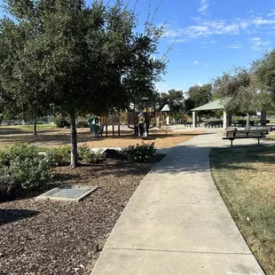 Covered picnic table