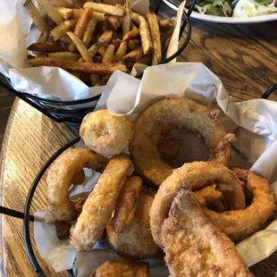 Side of onion rings/side of fries