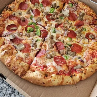 Medium supremza pizza for the win