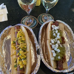 Island Dog Ripper, Chili Chunk Ripper and on draft Prosecco