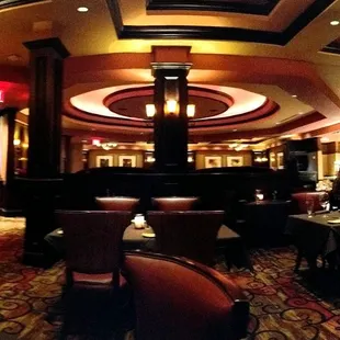 sushi and sashimi, interior