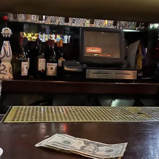 sushi and sashimi, interior