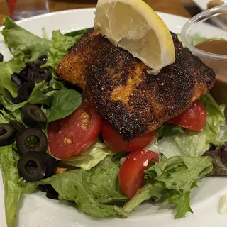 BLACKENED SALMON SALAD