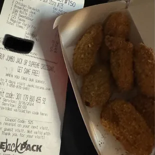 Ordered egg rolls got jalepano poppers !!