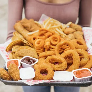 a tray of fried food